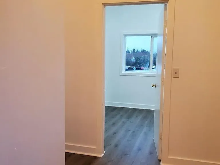 87 NE Harbor Ct — Photo 12
