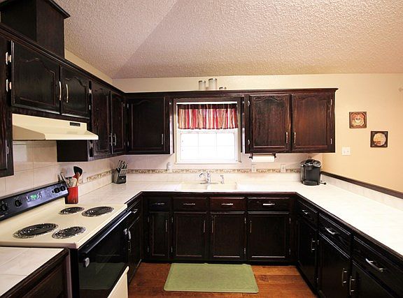 2nd image of 2409 Southridge Dr