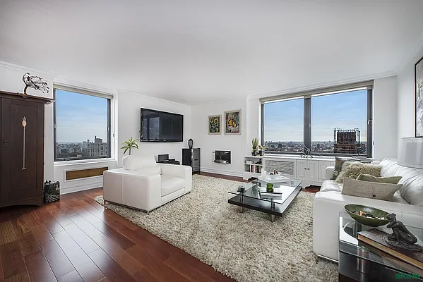 Sold by Akam Sales and Brokerage | media 1