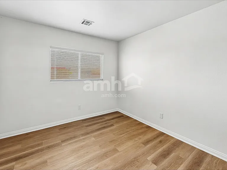 2034 Spiers Ave — Photo 18