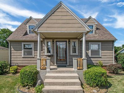 1220 W Lusher Ave, Elkhart, IN, 46516