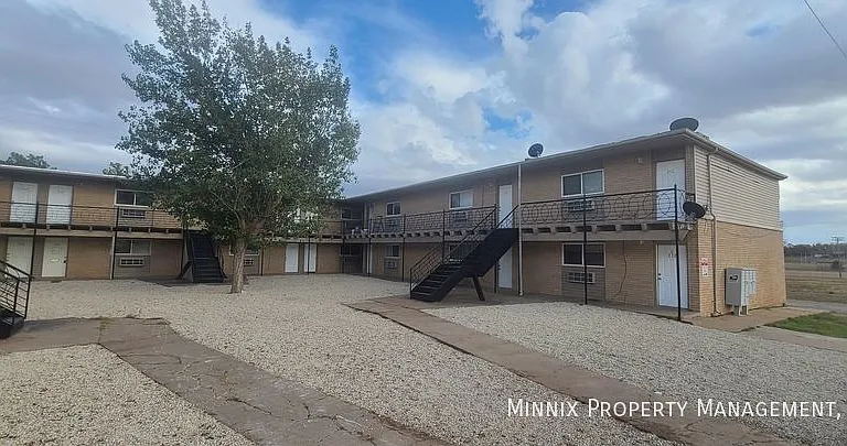 711 S Austin Ave #201 — Photo 2