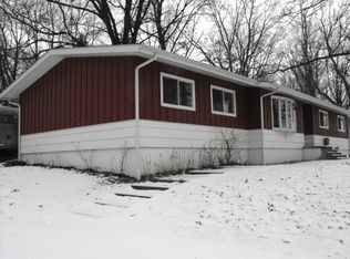 59138 Lakeshore Dr, Colon, MI 49040