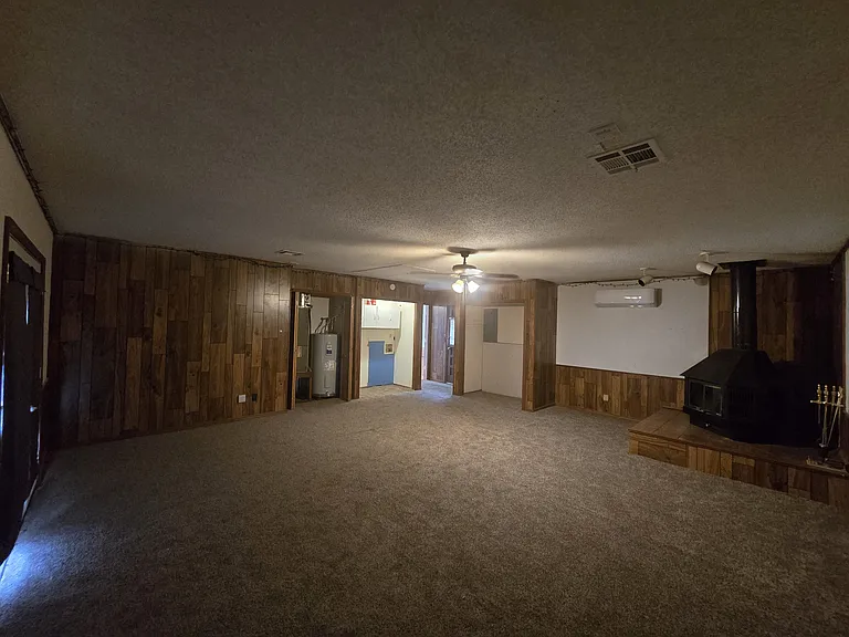 909 S Park St — Photo 13