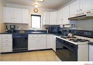 3rd image of 1616 Lincoln Ave