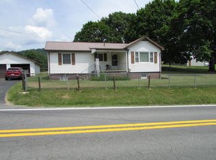 1248 Maple Fork Rd, Mount Hope, WV 25880