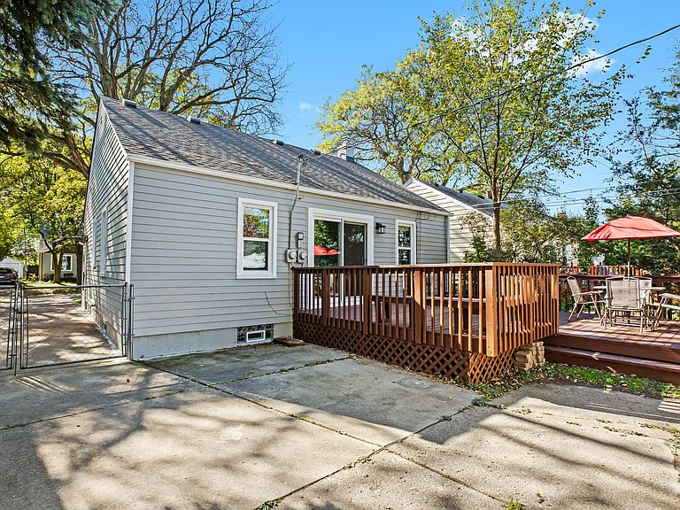 3420 Ravena Ave — Photo 30
