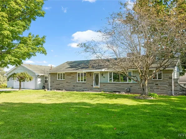 25 Glenwood Dr, Attica, NY 14011