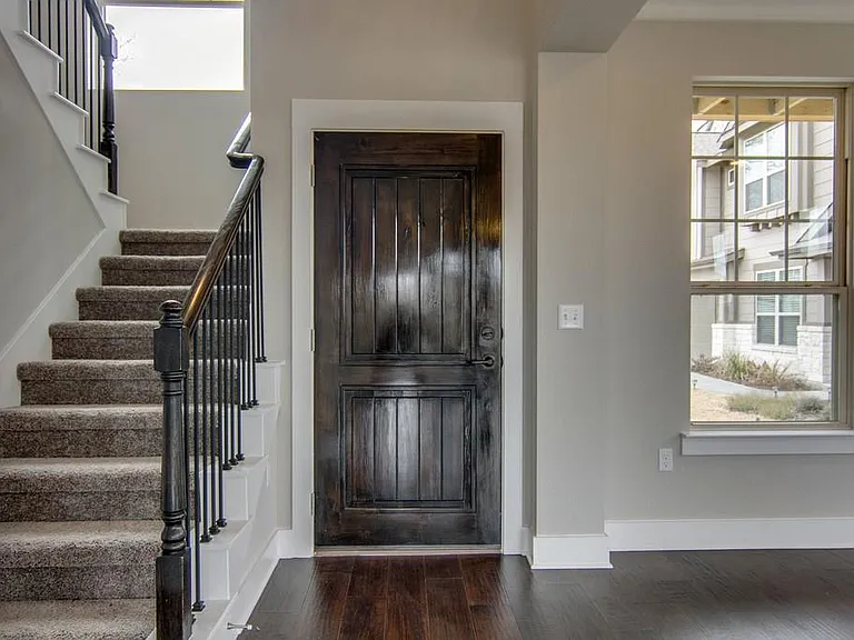 9503 McKnight Loop — Photo 5