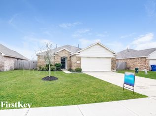 633 26th Ave N, Texas City, TX 77590