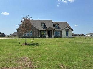 3104 White Oak Rd, Terrell, TX 75160