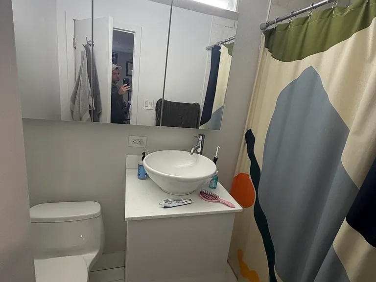 516 E 6th St #2B — Photo 7