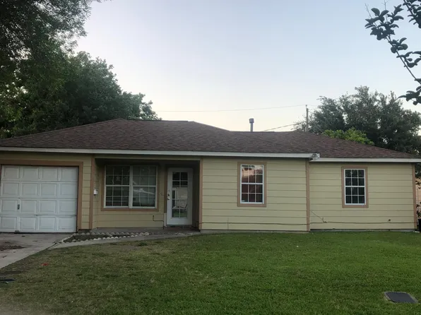 1109 Wedgewood Cir, Pasadena, TX 77502