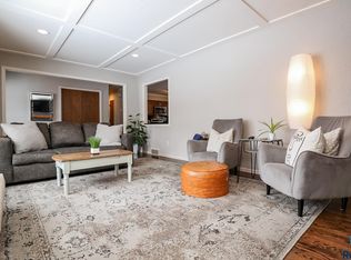 2301 E Edgewood Rd, Sioux Falls, SD 57103