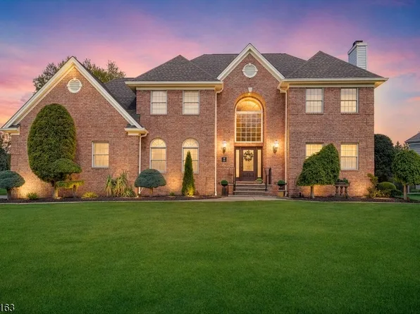 1 Bailiwick Dr, Warren Twp., NJ 07059