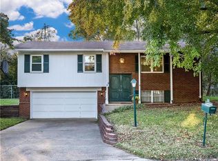 6 Wagon Wheel Ct, Collinsville, IL