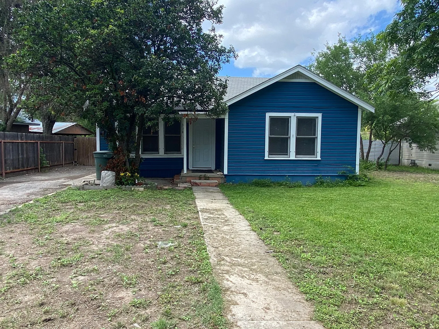 3 bed, 1698 sqft, $1,300 — Photo 2