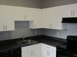 30 Cumberland St, Springfield, MA 01107