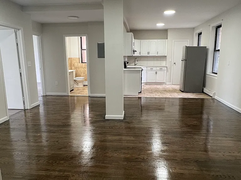 153 S Harrison St #2B — Photo 2