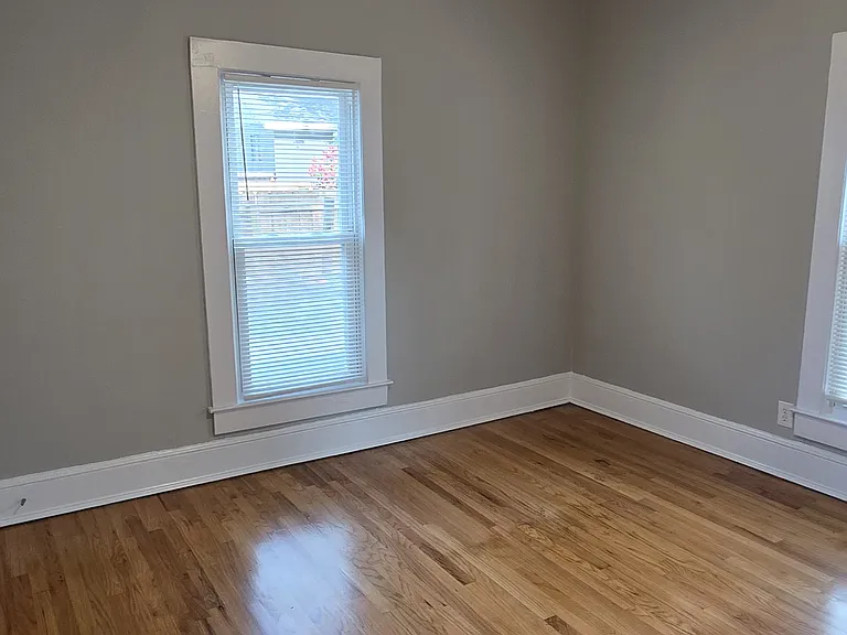 204 Maywood Ave — Photo 15