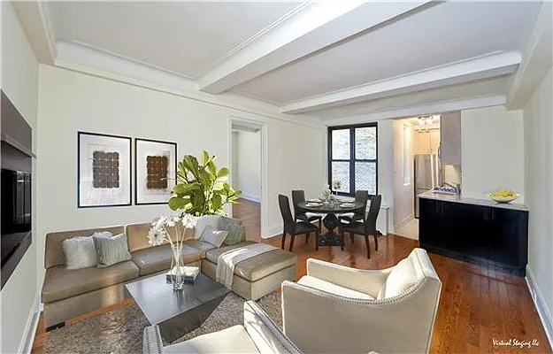 Sold by R New York | media 5