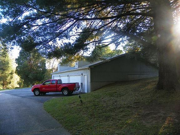 12 Car Garage