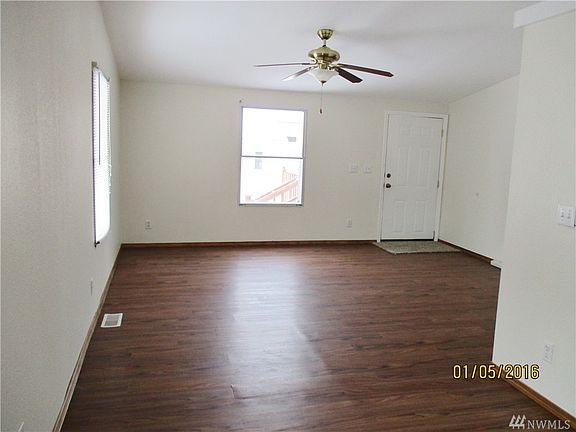 4th image of 4815 Airway Dr NE Unit 106