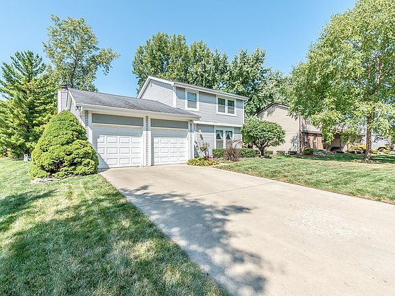 2nd image of 905 Irvington Pl
