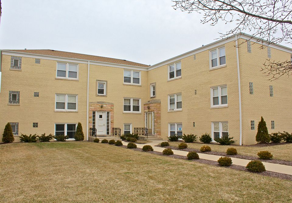 1st image of 6633 N Northwest Hwy #1