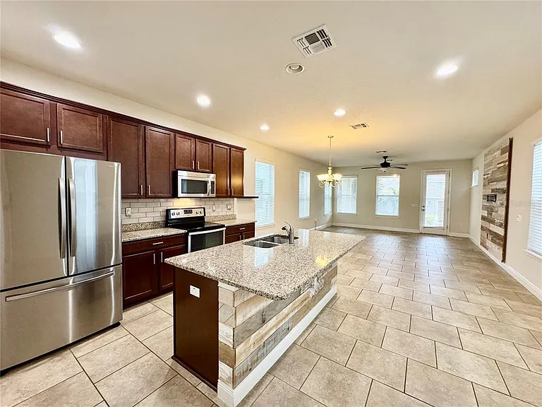 7208 Milestone Dr — Photo 5
