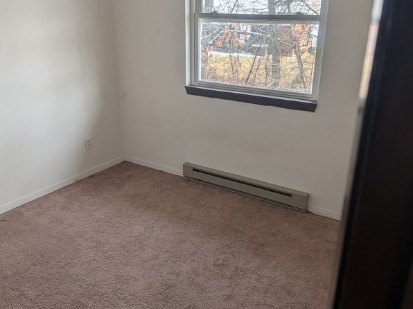172 Valley Ct #6