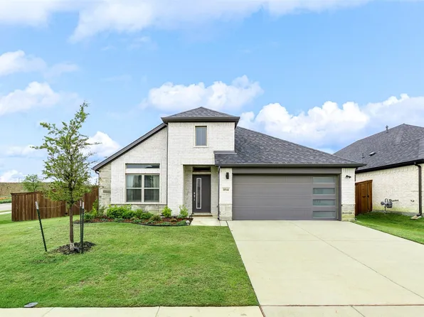 10544 Landry Bluff Ln, Fort Worth, TX 76126