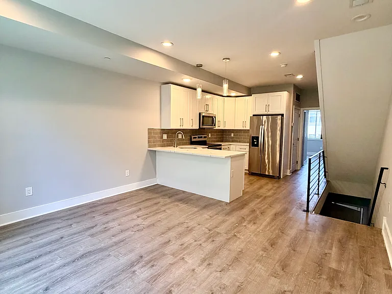 1302 N Marshall St #2 — Photo 17
