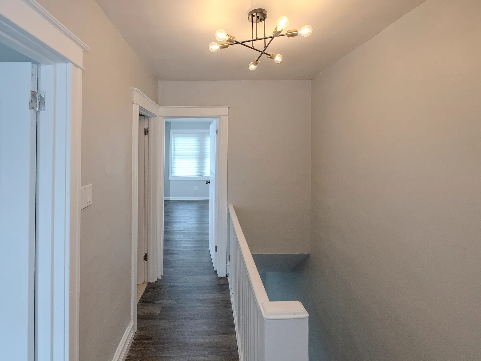 3 bed, 1060 sqft, $2,000 — Photo 3