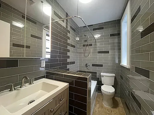 Rented by Bond New York | media 21