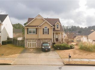 1066 McDuffie Cir, Douglasville, GA 30134