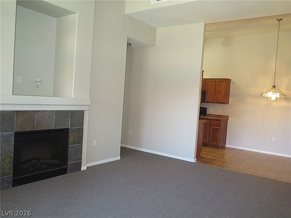 4th image of 2305 W Horizon Ridge Pkwy APT 2224
