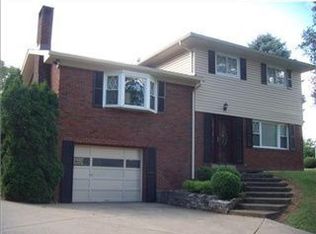 210 Salem Church Rd, Belle Vernon, PA 15012