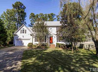 126 Carswell Ln, Cary, NC 27519