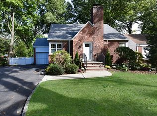 45 Monroe St, Waldwick, NJ 07463