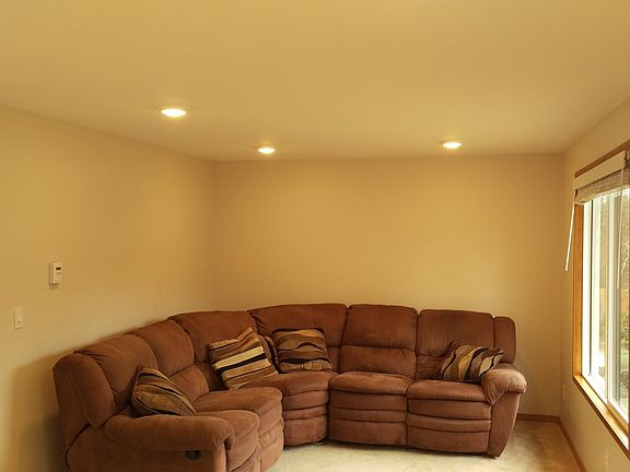3rd image of 158 Cloquallum St SE