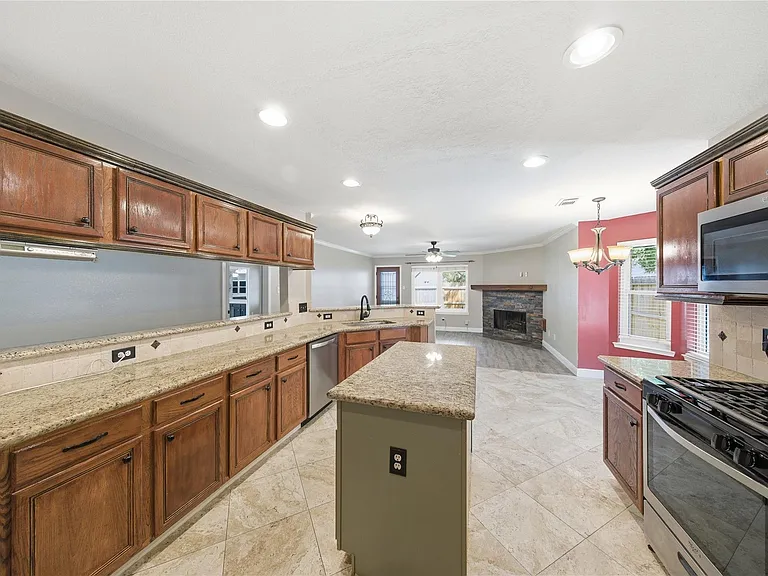 13506 Spring Ct — Photo 14