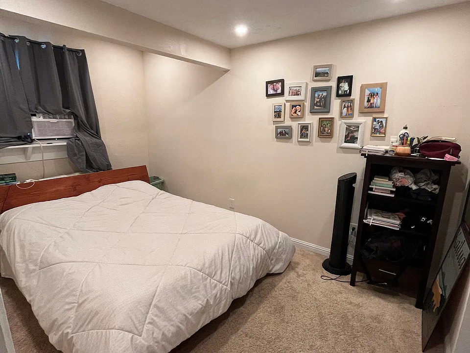 Queen sized bed for reference.