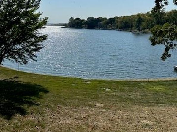 7818 NW Pleasant Ford Rd, Weatherby Lake, MO 64152