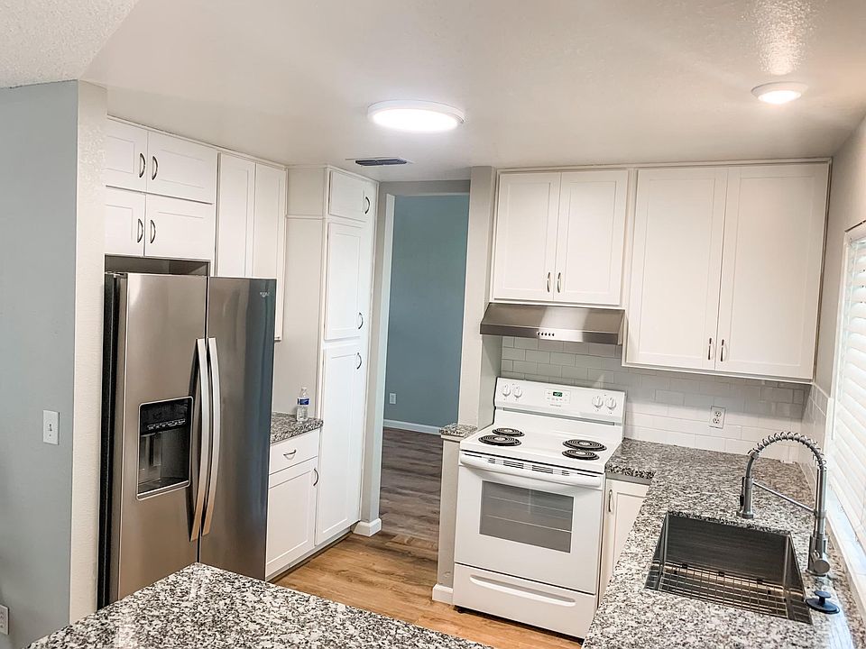 1st image of 3632 Bridgeford Dr