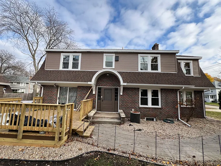1270 Prairie Ave — Photo 1