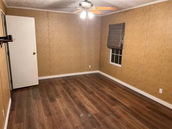 723 Cooper Rd, Bayboro, NC 28515