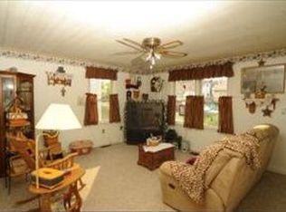 214 Wecaf Rd, New Holland, PA 17557