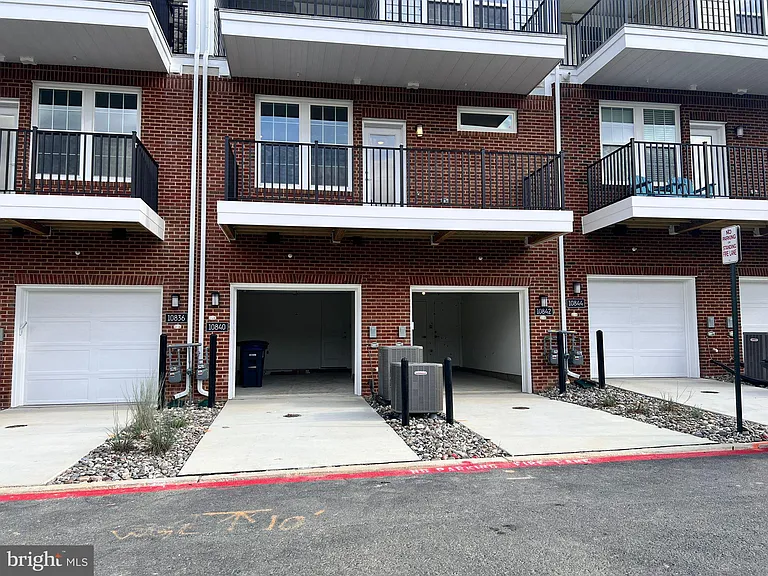 10840 Cedar Ave — Photo 8