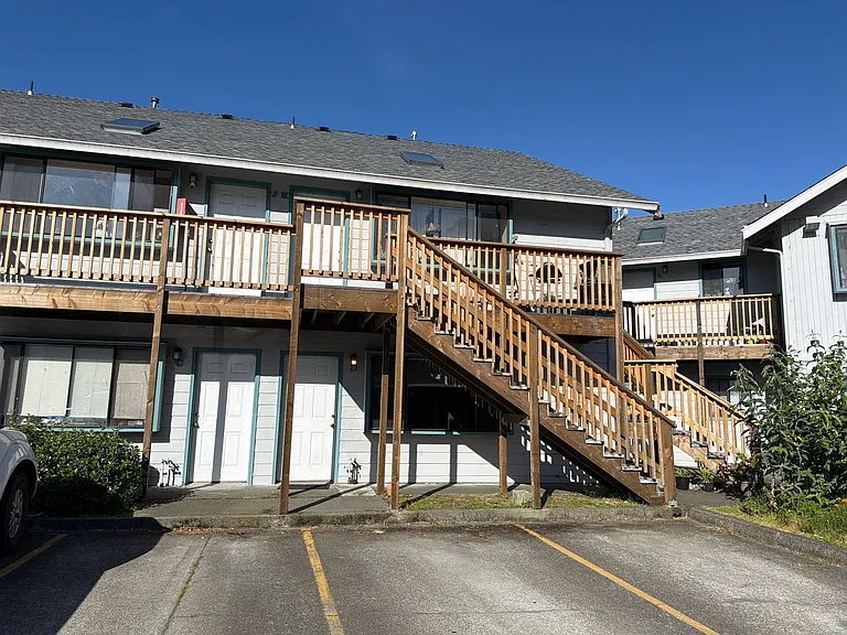 800 Crescent Way — Photo 6